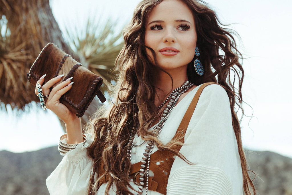 The Louvelle Cowhide Purse a Haute Southern Hyde