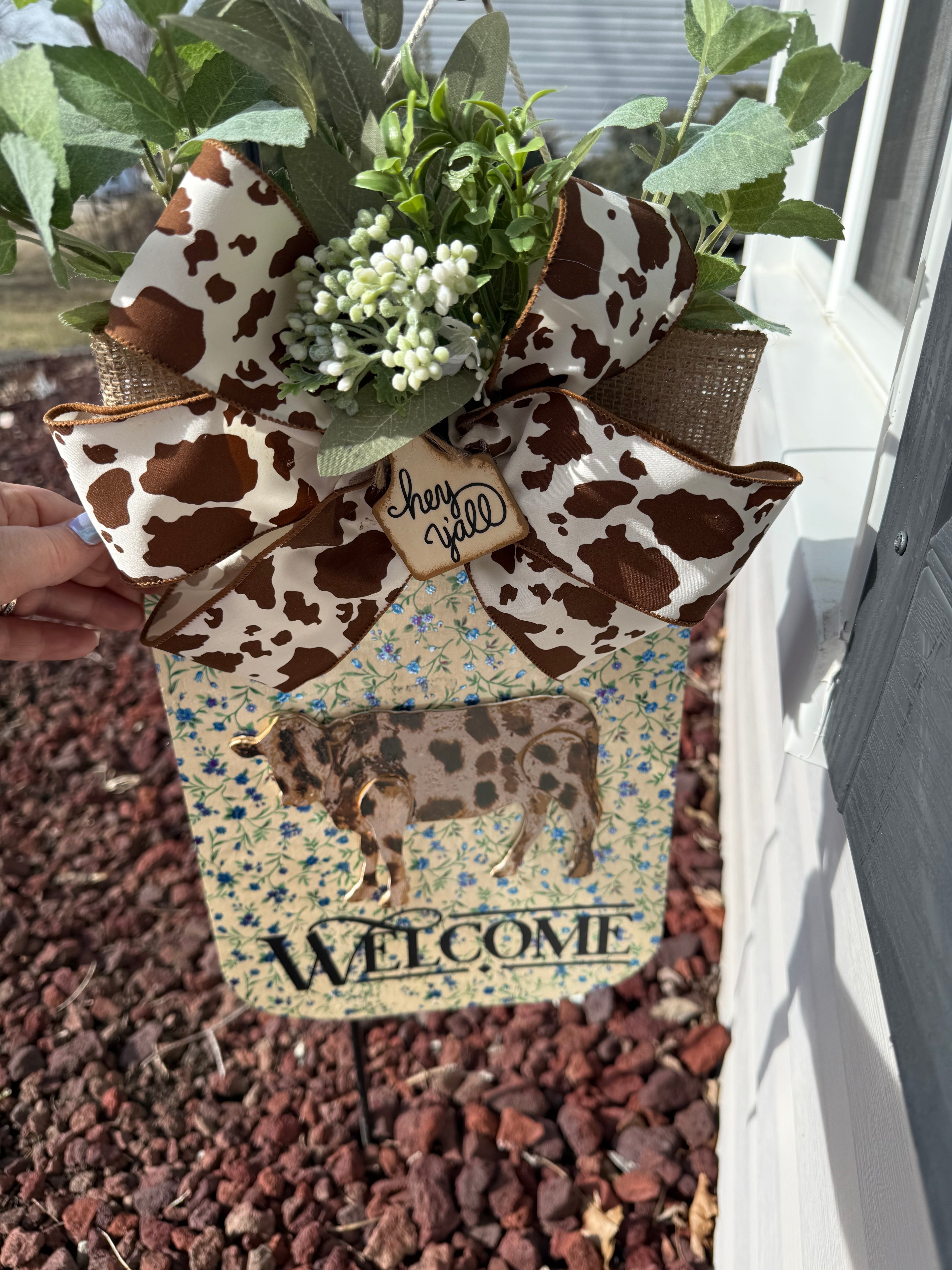 Cow Welcome Sign