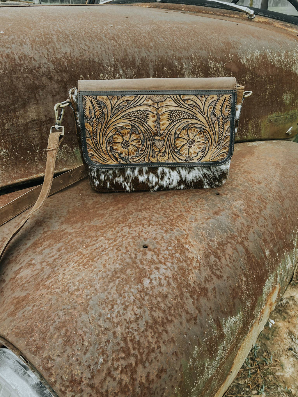 Del Rio Tooled Leather Womens Purse Crossbody with Cowhide