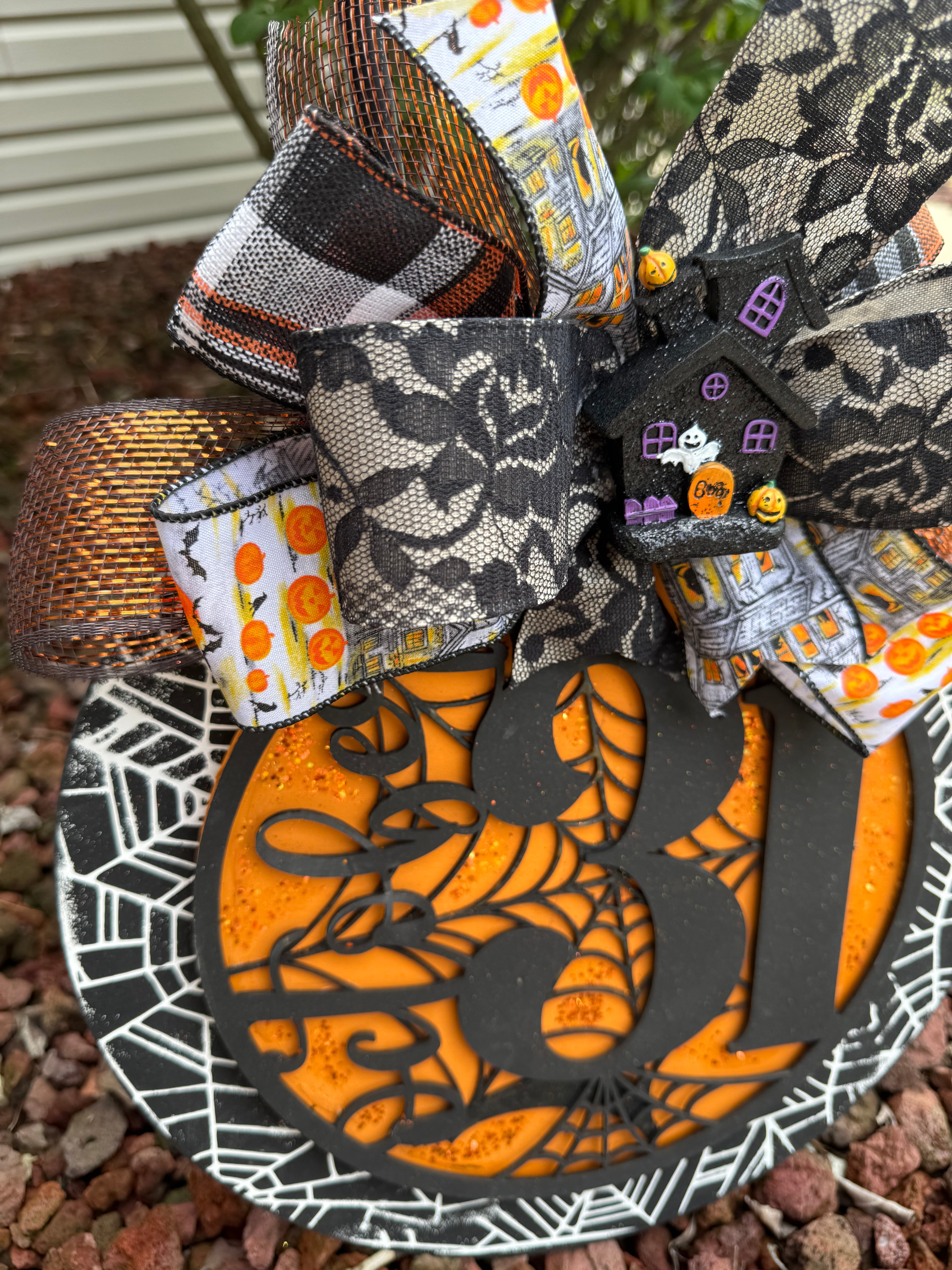 Spooky Spiderweb Oct 31st wooden round door decor